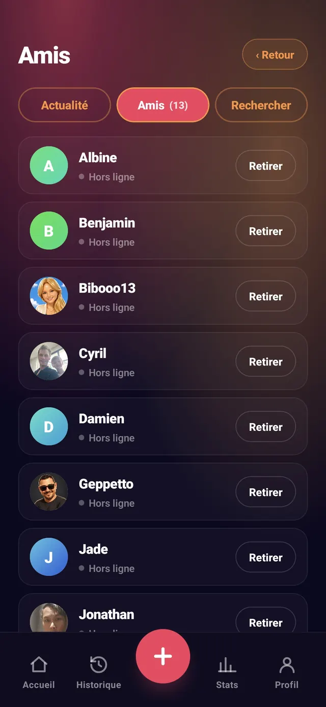 ScoreCrew — écran Amis, liste de 13 amis